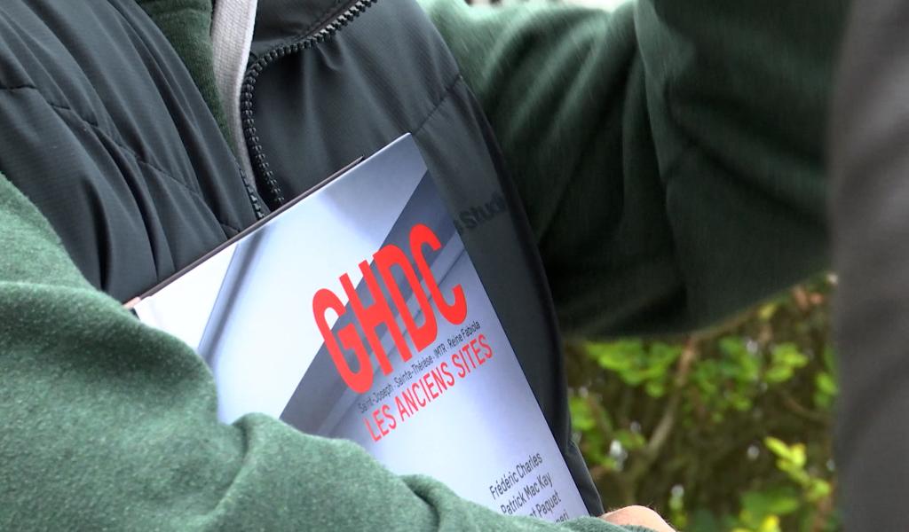 Les anciens cinq sites du Grand Hôpital de Charleroi en photos dans un livre