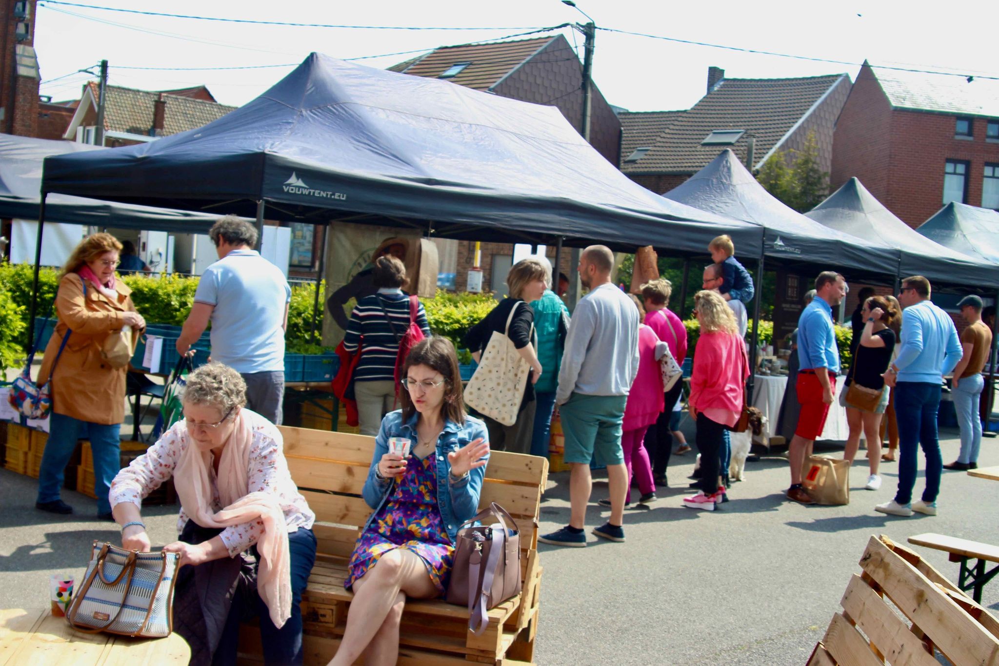 Un marché des producteurs et artisans locaux à Pont-à-Celles le 23 Juin