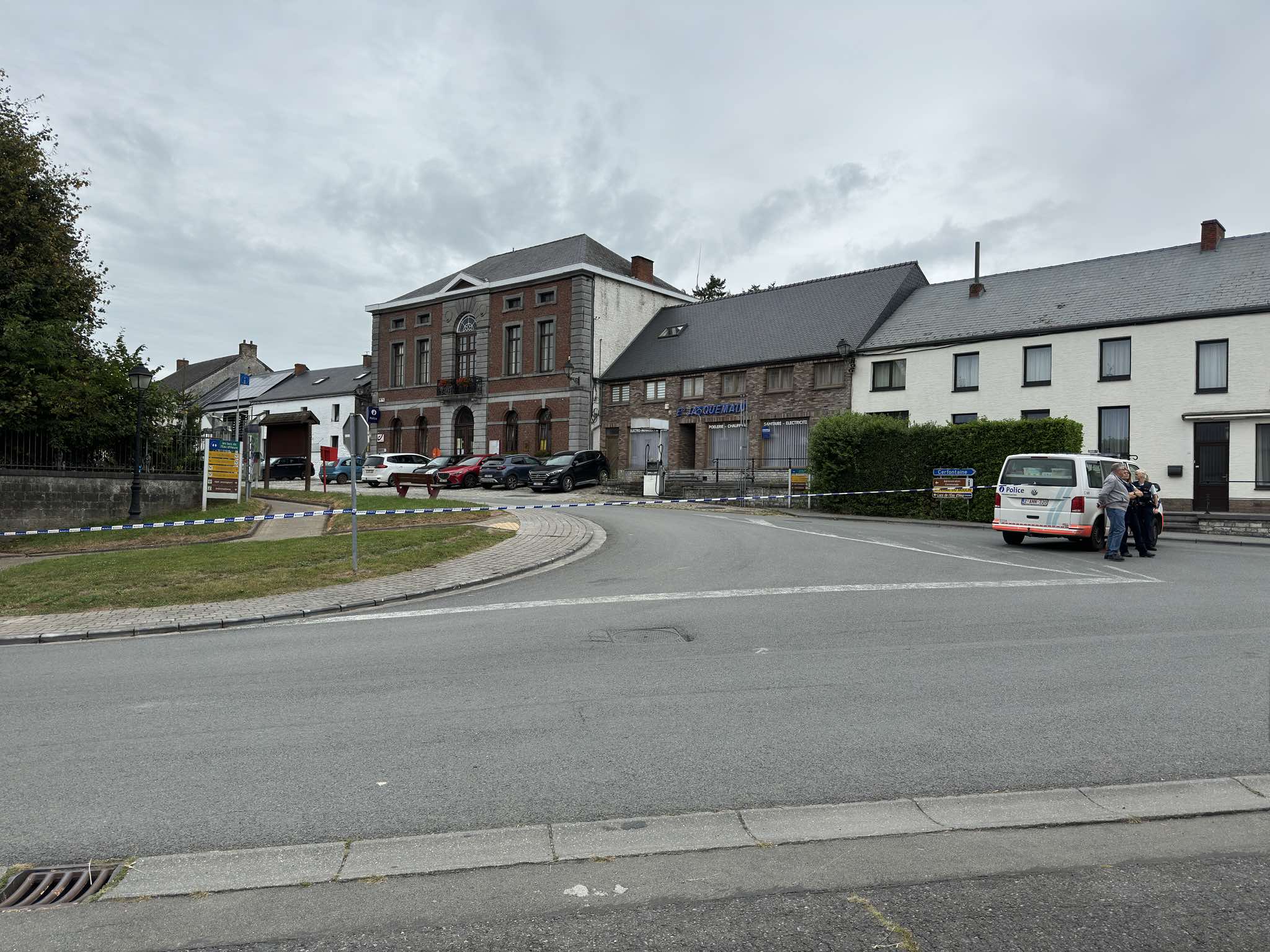 Périmètre de sécurité à Froidchapelle : une voiture suspecte ?