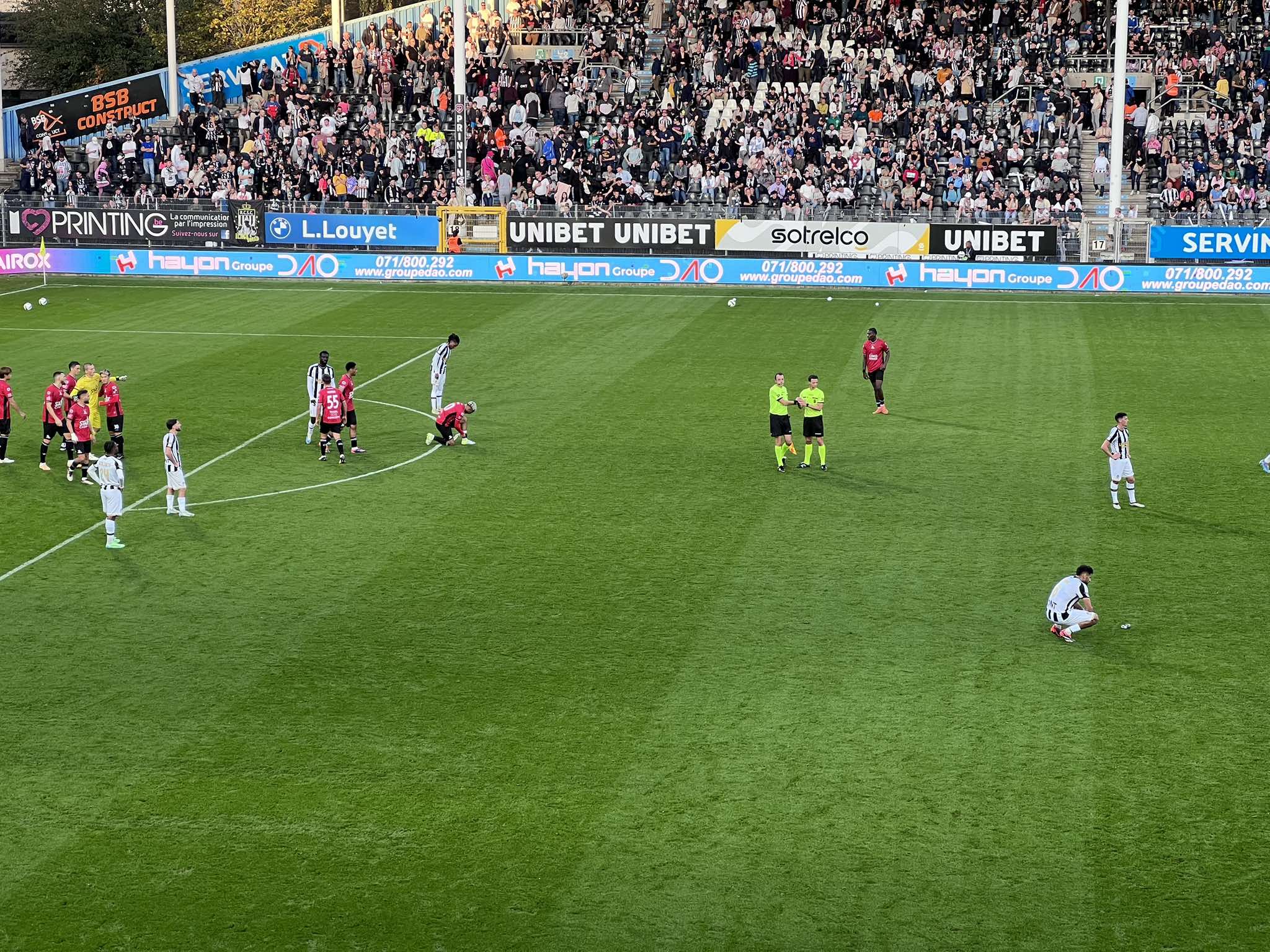 Une troisième défaite de suite plombe les 120 ans du Sporting de Charleroi