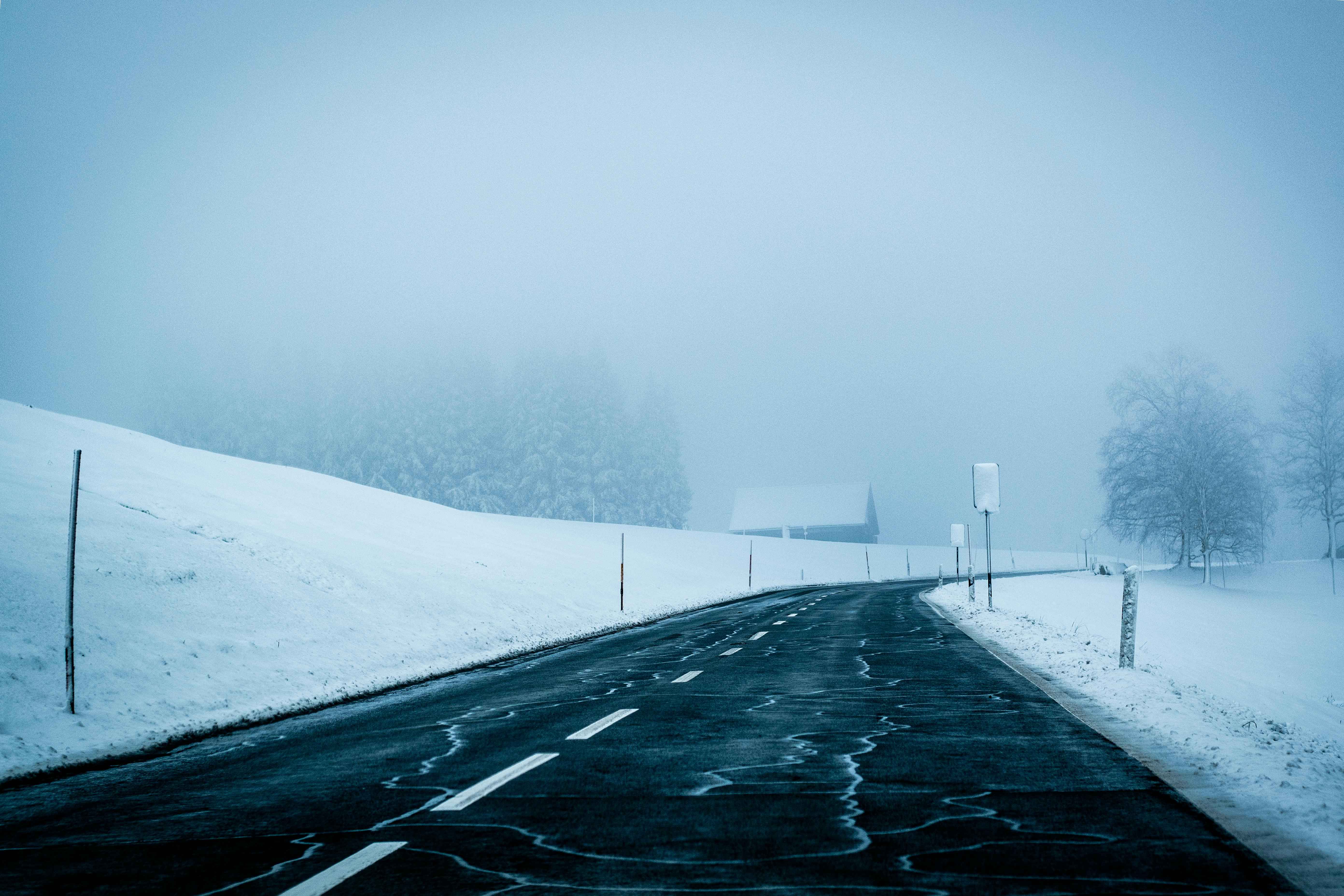 Arrivée du gel : la Ville de Charleroi se prépare à affronter l’hiver sur son réseau routier 