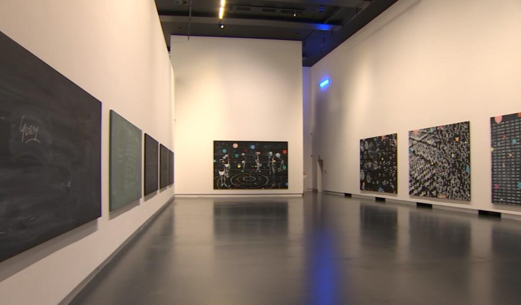 Le BPS22: deux expositions qui retracent le parcours de deux artistes belges