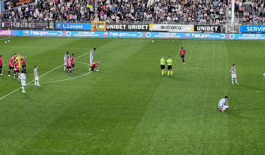 Une troisième défaite de suite plombe les 120 ans du Sporting de Charleroi