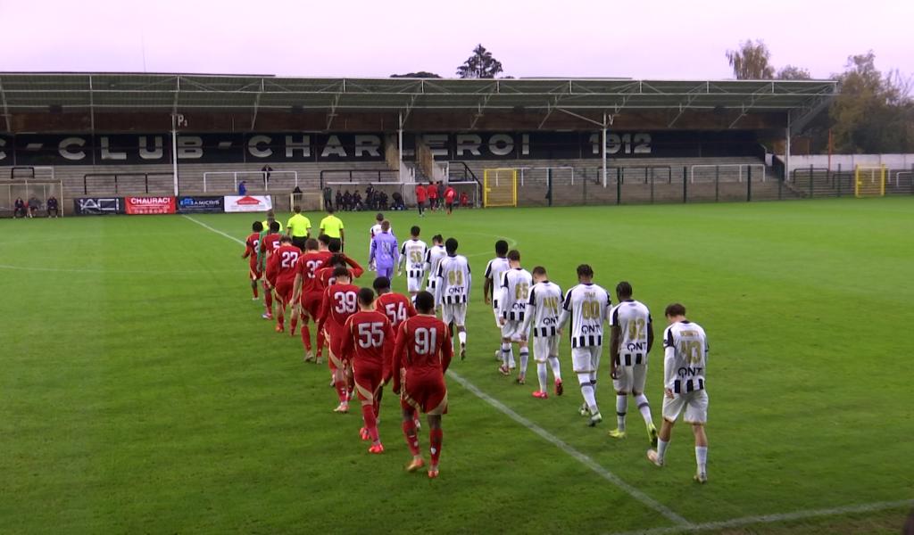 Les Zébrions accrochés par le Standard B