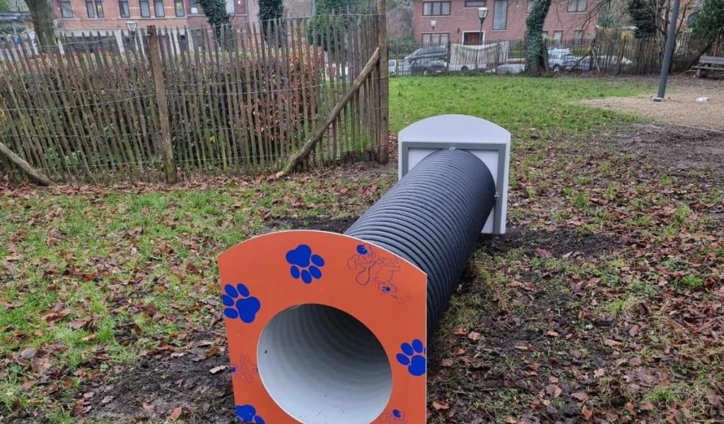 Le parc canin de Courcelles s’équipe d’un espace d’agility