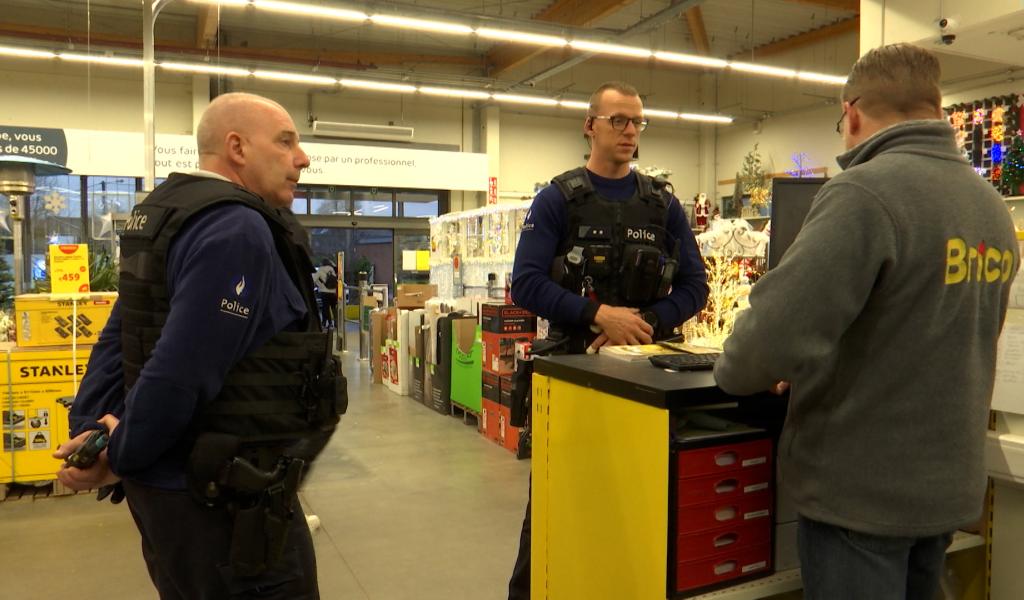 Prévention contre les vols aux abords des commerces