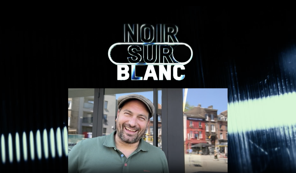 Noir sur Blanc : PE, humoriste