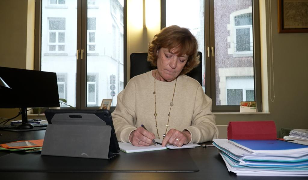 À Thuin, l’échevine Karine Cosyns devient bourgmestre par intérim