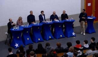 Un débat européen à l'institut Saint André