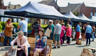 Un marché des producteurs et artisans locaux à Pont-à-Celles le 23 Juin