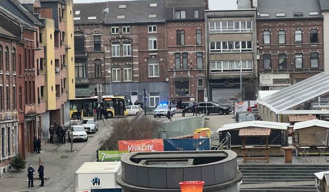 Déploiement de police sur la Place de la Digue: juste des armes factices