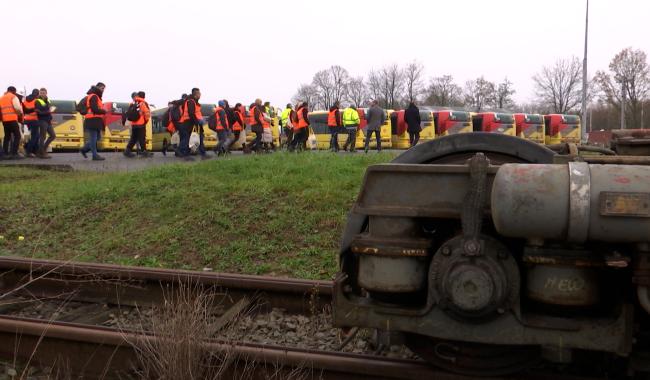 Des étudiants d'une école parisienne de transports découvrent l'expertise du TEC Charleroi