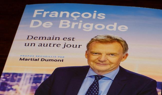 "Demain est un autre jour", le présentateur du JT de la RTBF se livre dans une biographie