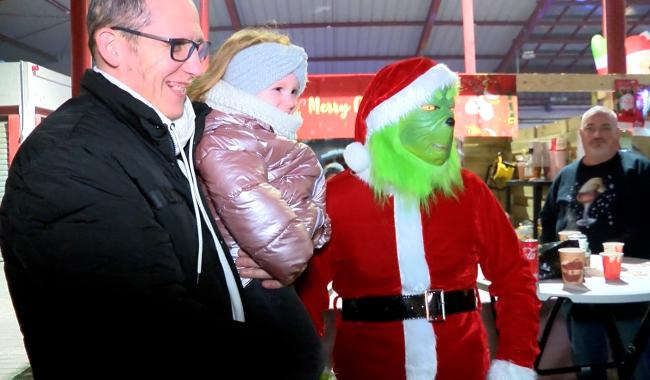 C Local : marché de Noël des Petits Coeurs de Châtelineau