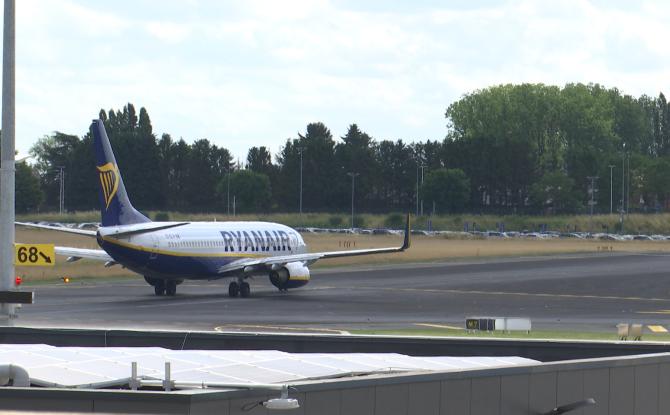 De nombreux vols retardés à l'aéroport de Charleroi en raison des conditions hivernales