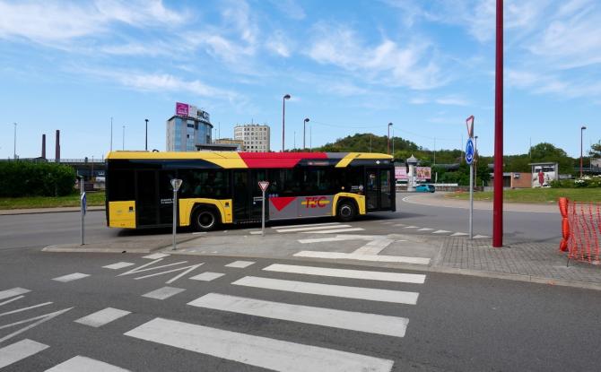 La quasi-gratuité des TEC n'a jamais été financée structurellement, affirme le ministre de la Mobilité