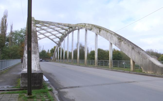 Une erreur de pont qui tombe à pic