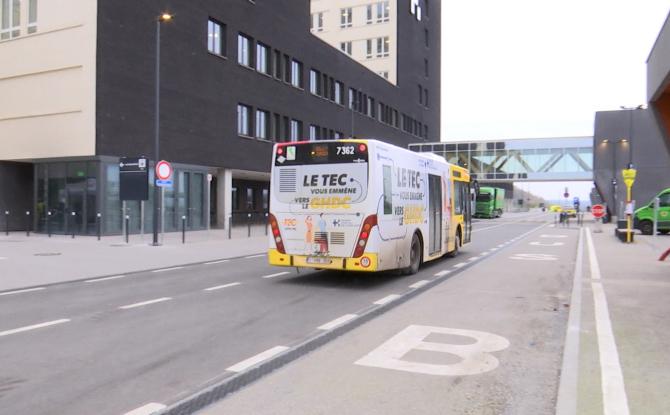 Grand Hôpital de Charleroi: un site accessible en voiture, bus et vélo