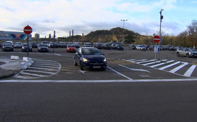 Charleroi : le parking P1 réaménagé pour une meilleure accessibilité